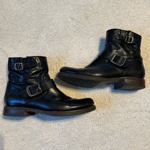 Frye Vicky Boot (Size 7.5, Black Leather) - Picture 3 of 6